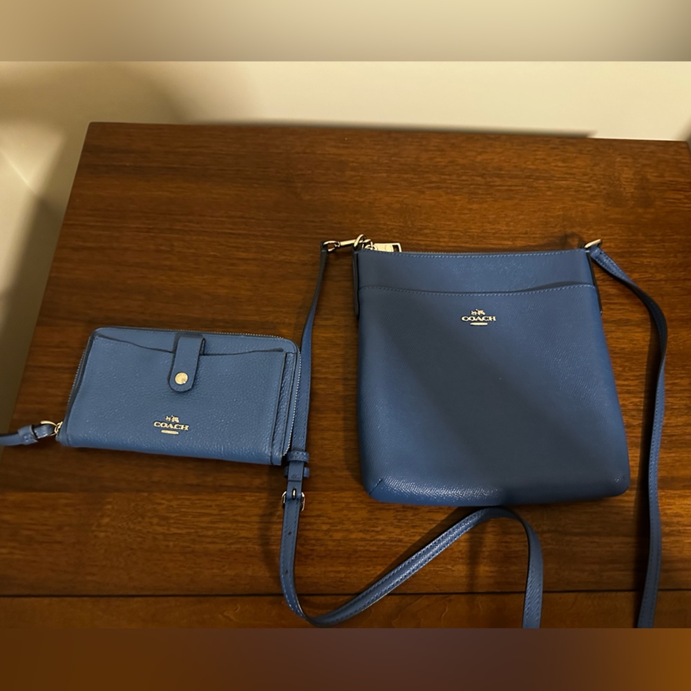 Coach Elegant Blue Crossbody Bag and Wallet